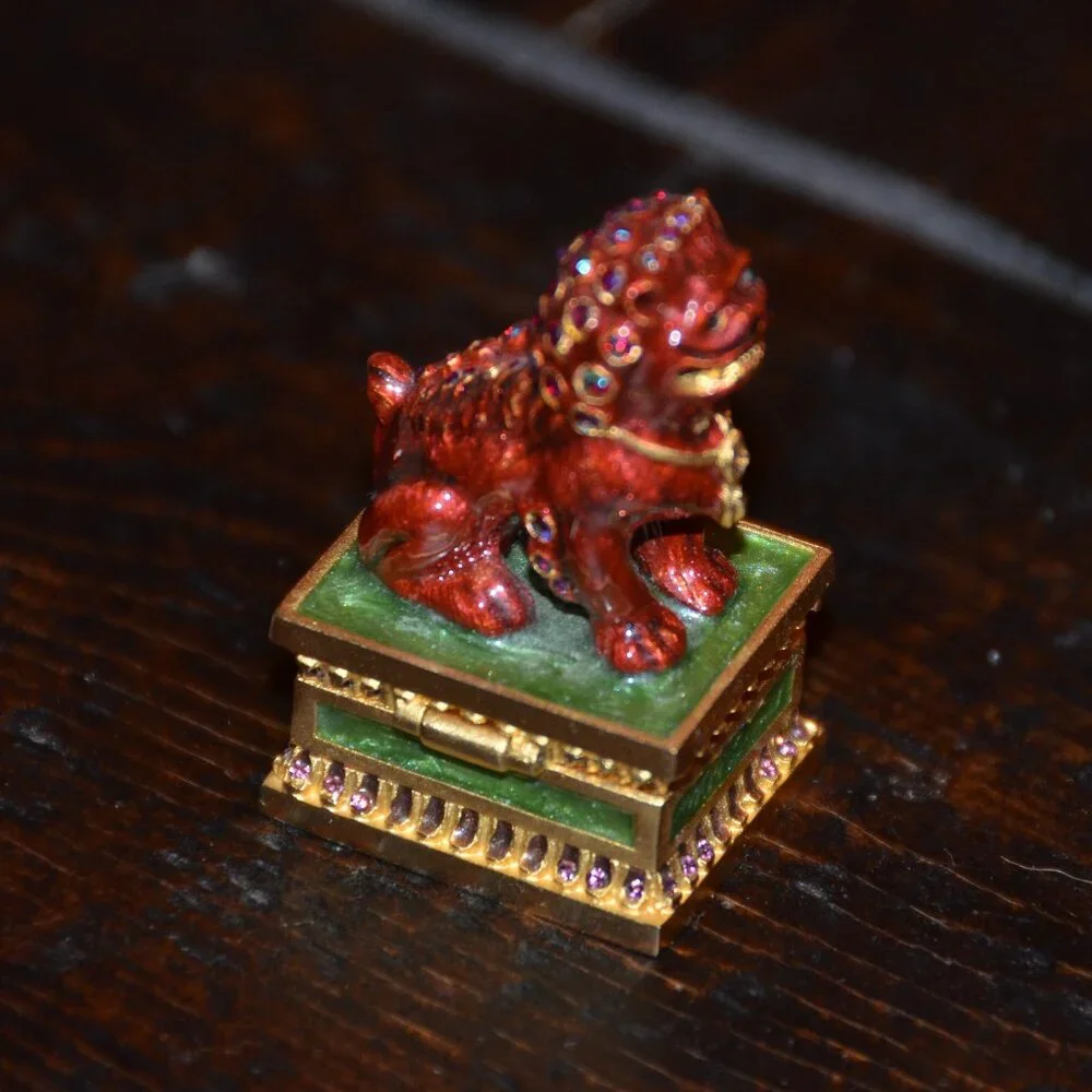 RARE JAY STRONGWATER ESTEE LAUDER CHINOISERIE FOO DOG CRYSTAL ENAMEL COMPACT